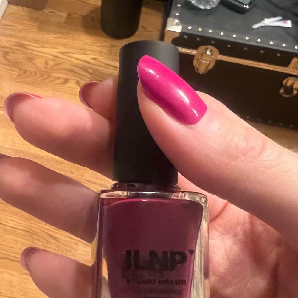 Ilnp nail polish currant